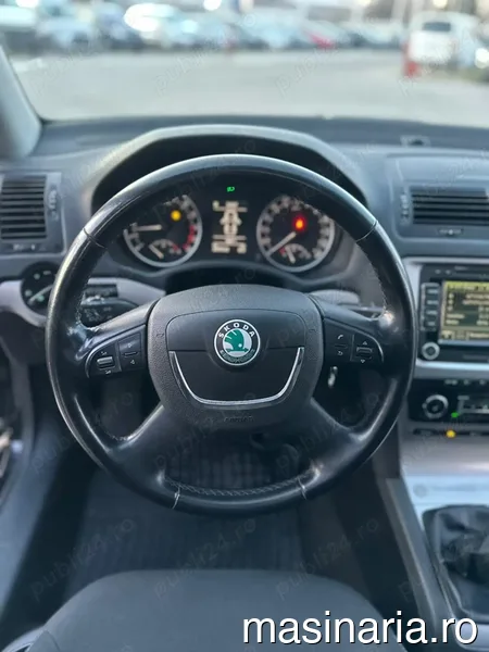 Skoda Octavia #9