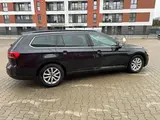 Volkswagen Passat - 3