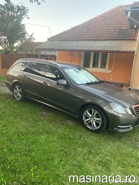Mercedes-Benz 220 #5