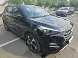 Hyundai TUCSON - 1