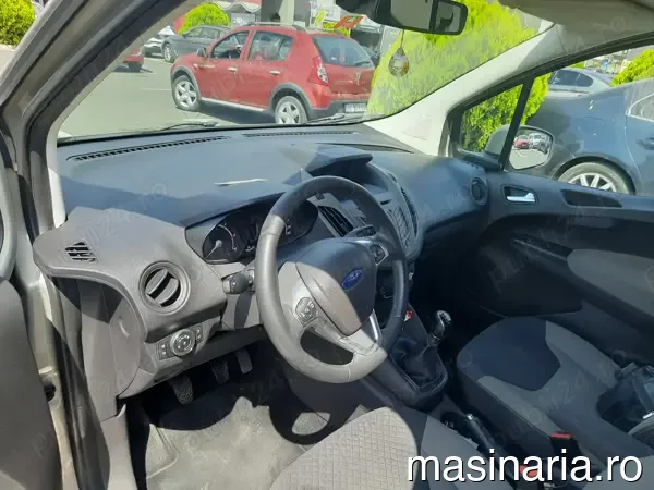 Ford Tourneo Courier #2