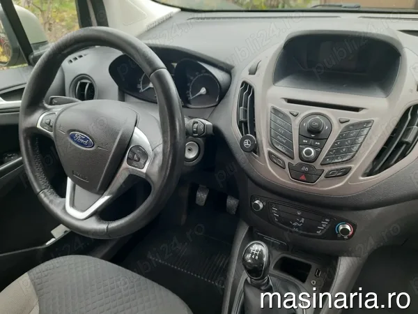 Ford Tourneo Courier #9