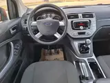 Ford Kuga - 2