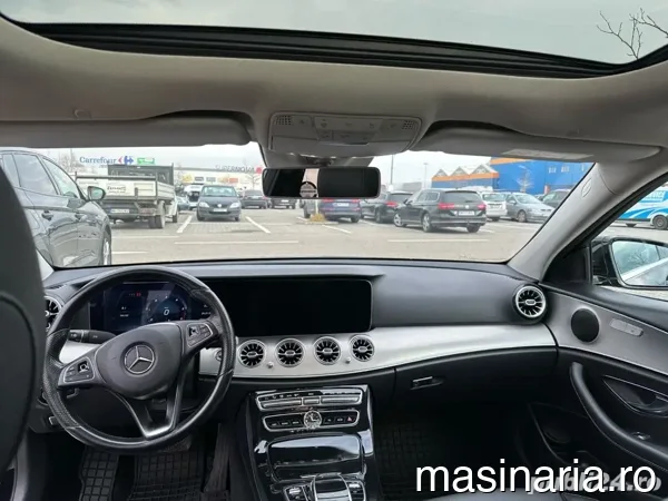Mercedes-Benz 220 #2