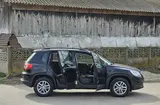 Volkswagen Tiguan - 4
