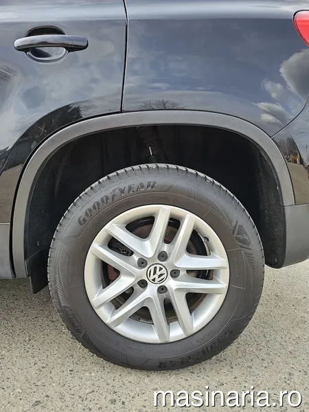 Volkswagen Tiguan #8