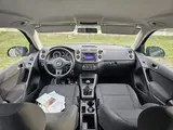Volkswagen Tiguan - 10