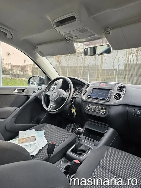 Volkswagen Tiguan #12