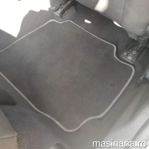 Ford Mondeo #8