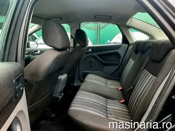 Ford Focus #7