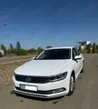 Volkswagen Passat - 1