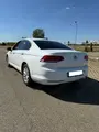 Volkswagen Passat - 3
