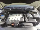 Volkswagen Passat - 4