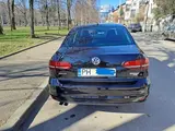 Volkswagen Jetta - 6