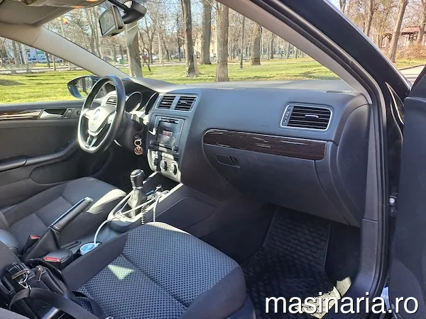 Volkswagen Jetta #9