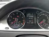 Volkswagen Passat - 4