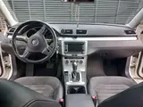 Volkswagen Passat - 7