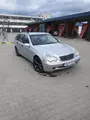 Mercedes-Benz 200 - 4