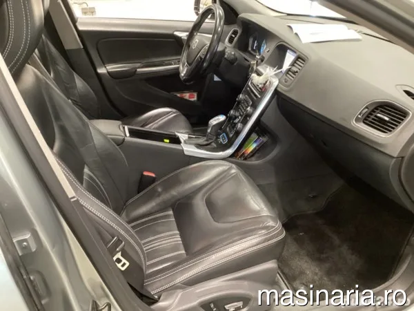 Volvo V60 #6