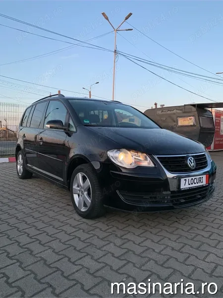 Volkswagen Touran #8