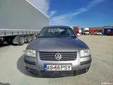 Volkswagen Passat - 1
