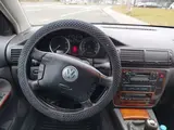 Volkswagen Passat - 5