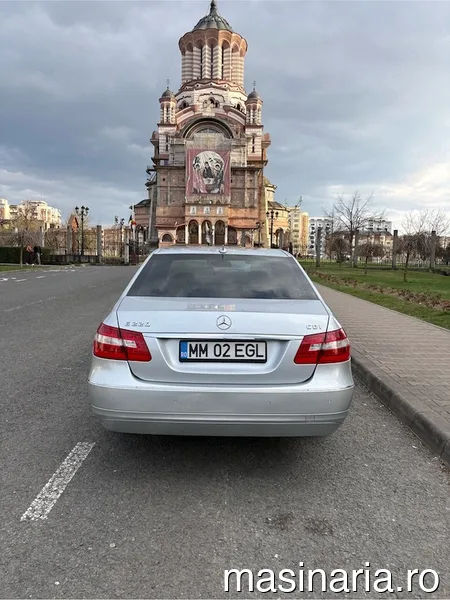 Mercedes-Benz 220 #7