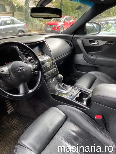 Infiniti QX70 #5