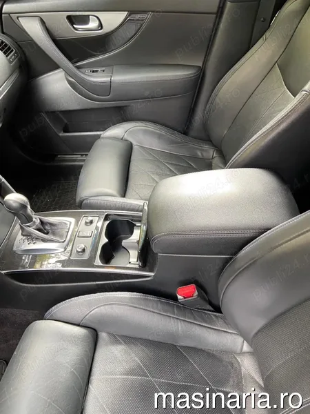 Infiniti QX70 #7