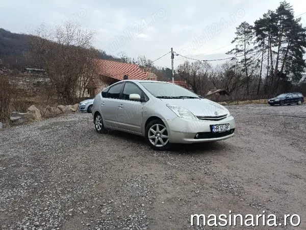 Toyota Prius #4