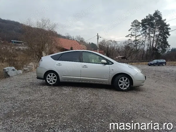 Toyota Prius #5