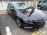 Opel Insignia - 1