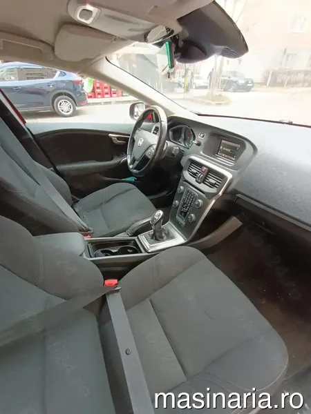 Volvo V40 #9