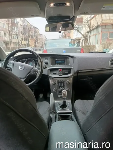 Volvo V40 #10