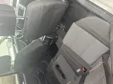 Volkswagen Passat - 4