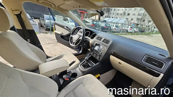 Volkswagen Jetta #12