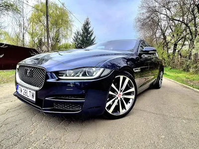 Jaguar XE