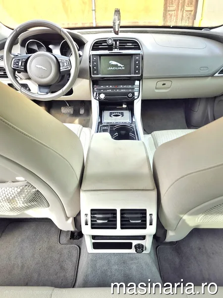 Jaguar XE #2