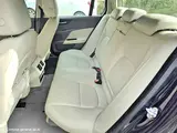 Jaguar XE - 4