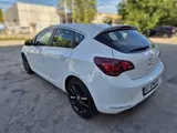 Opel Astra - 2
