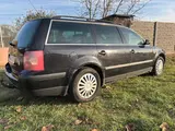 Volkswagen Passat - 2