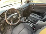 Volkswagen Passat - 7