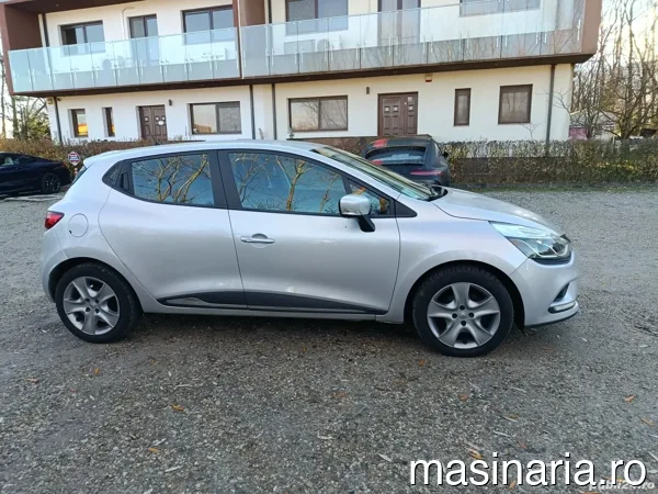Renault Clio #6