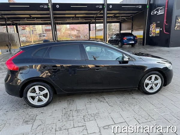 Volvo V40 #4