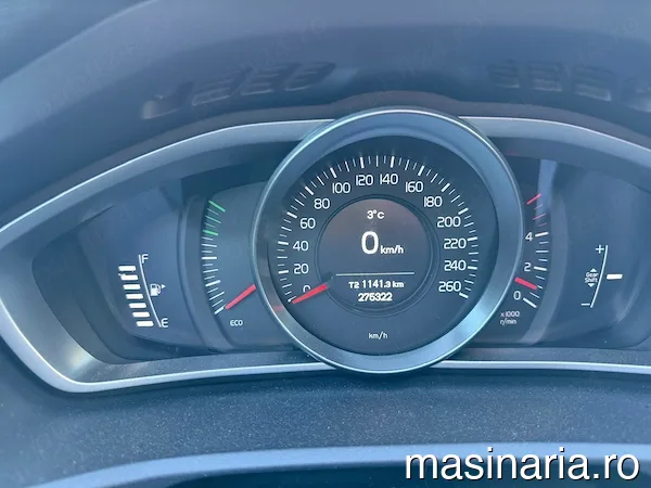 Volvo V40 #9