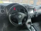 Volkswagen Tiguan - 8