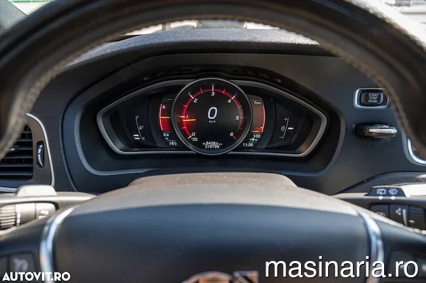 Volvo V40 #7