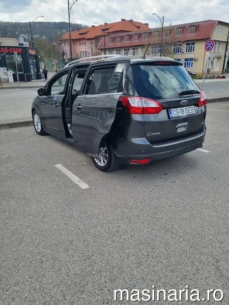 Ford Grand C-Max #4