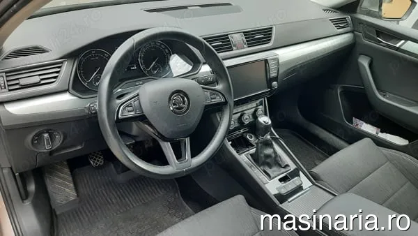 Skoda Superb #5