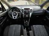Kia Venga - 8